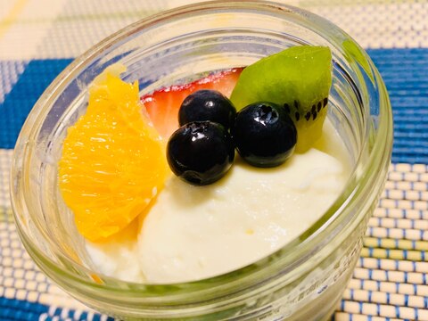 ヨーグルトパックで型なしレアチーズケーキ